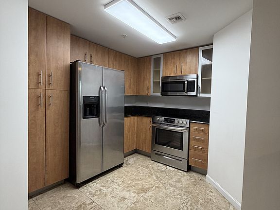 5th image of 7900 Harbor Island Dr APT 1216