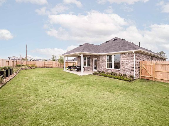 Representative Only Yellowstar Plan Backyard