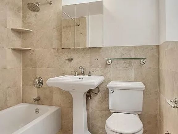 4th image of 273 W 10th St APT 4RW