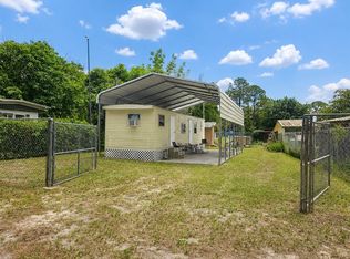 23824 NE 188TH PLACE, FORT MC COY, FL 32134