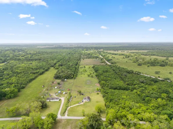 250 County Road 275, Cedar Lake, TX 77414