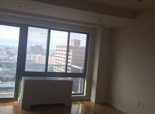 42-35 Main St #11E, Flushing, NY 11355