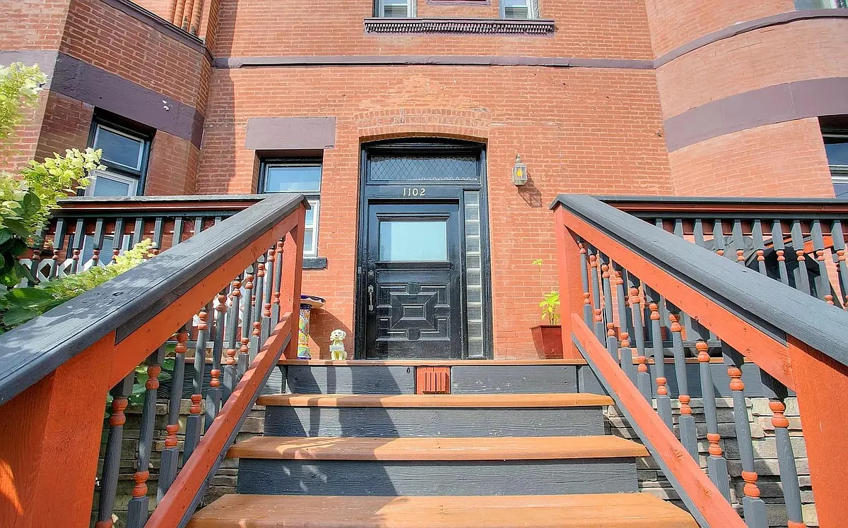 Building Photo - 1102 S 30th Ave