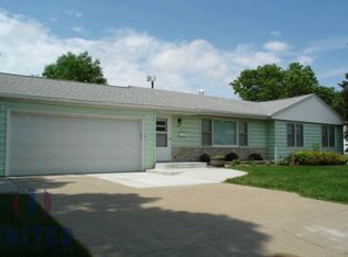 3445 Court St, Sioux City, IA 51104