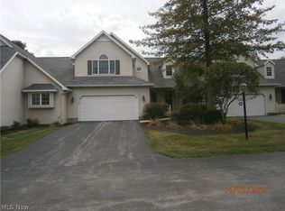 31 Fieldstone #3B, Youngstown, OH 44514