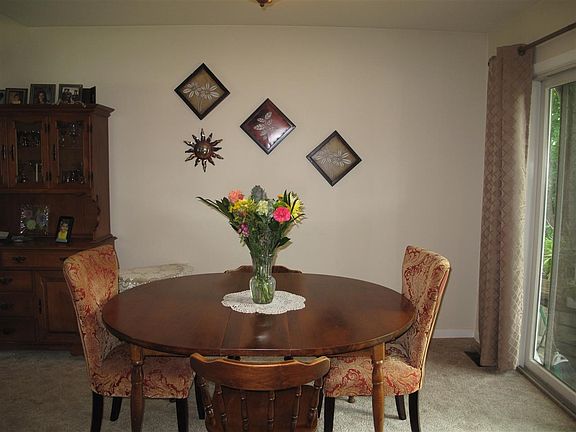 5th image of 2 Marlyn Dr