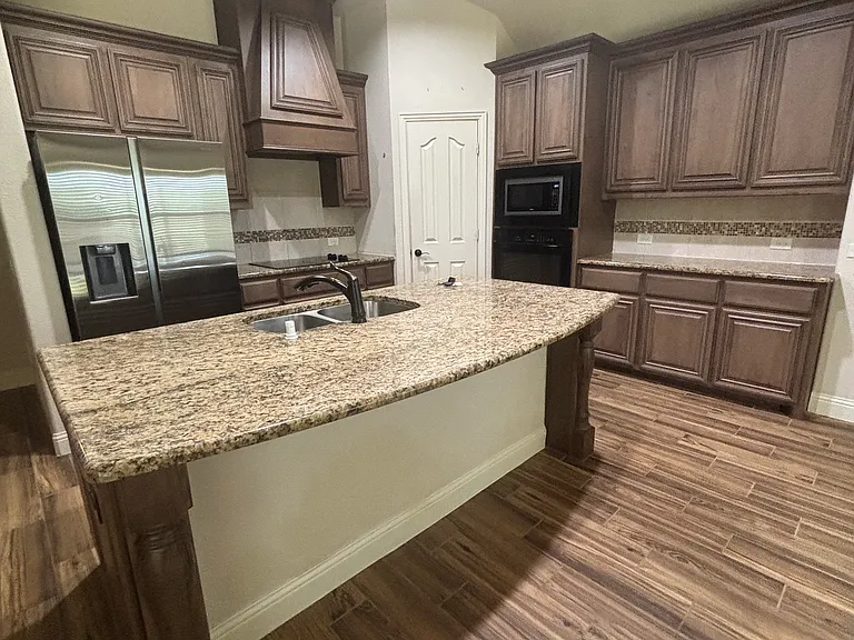 Kitchen island with breakfast bar
