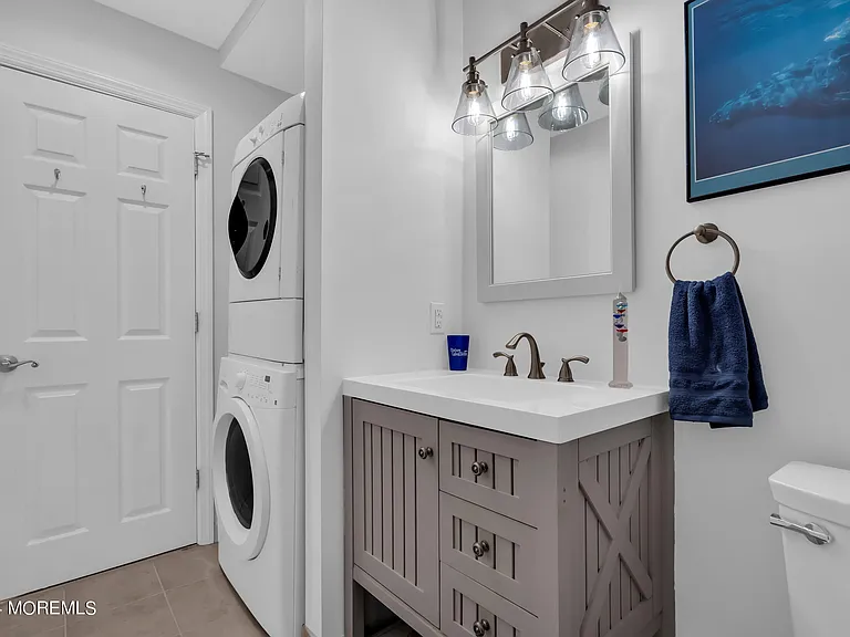 1605 Grand Central Ave #2 — Photo 11