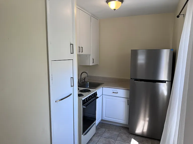 2735 NE 9th Ave #B — Photo 9