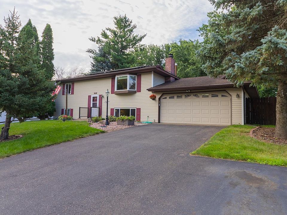 1st image of 1388 Amaryllis Ln