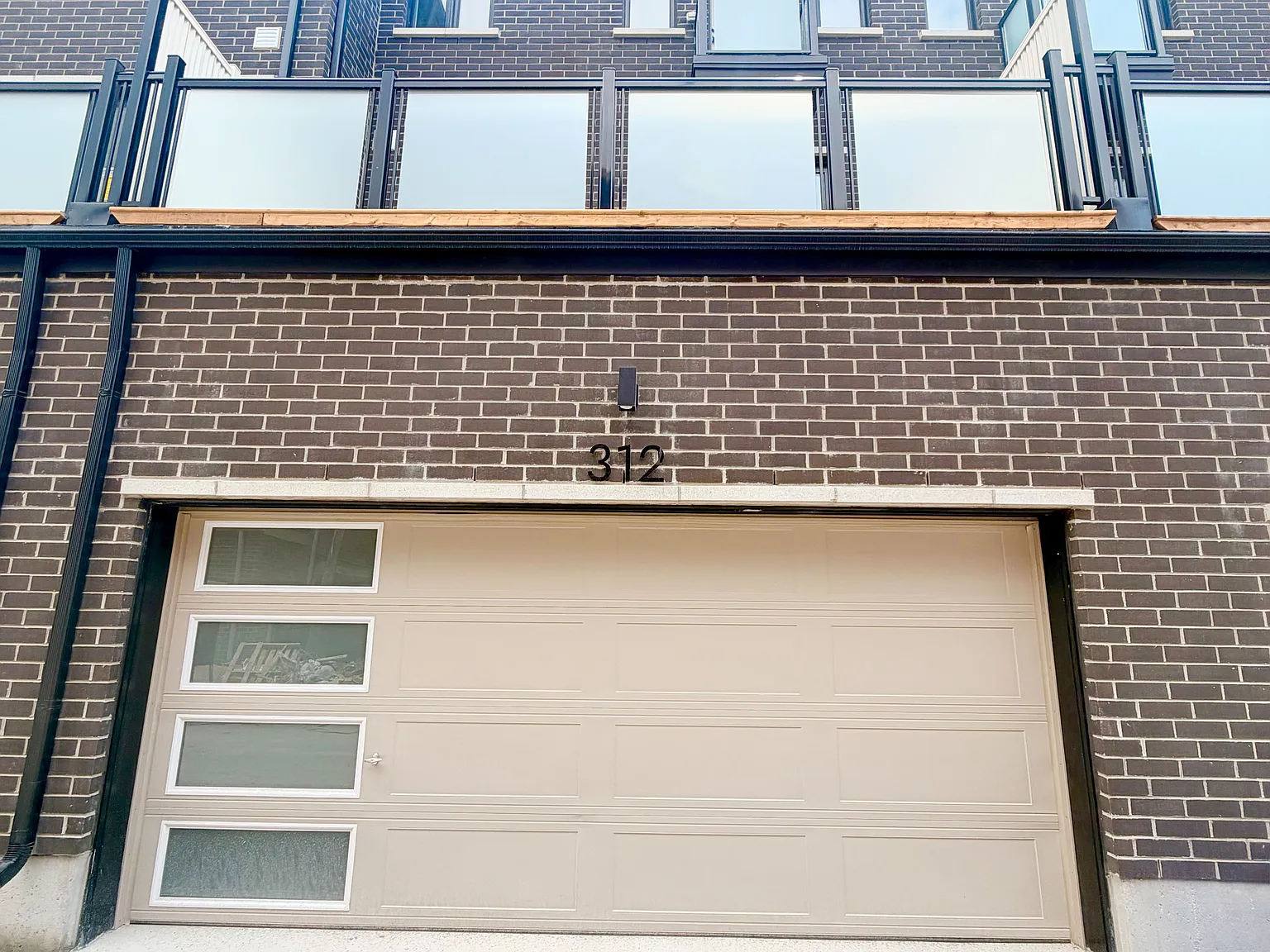 4 bed, $3,500 — Photo 2