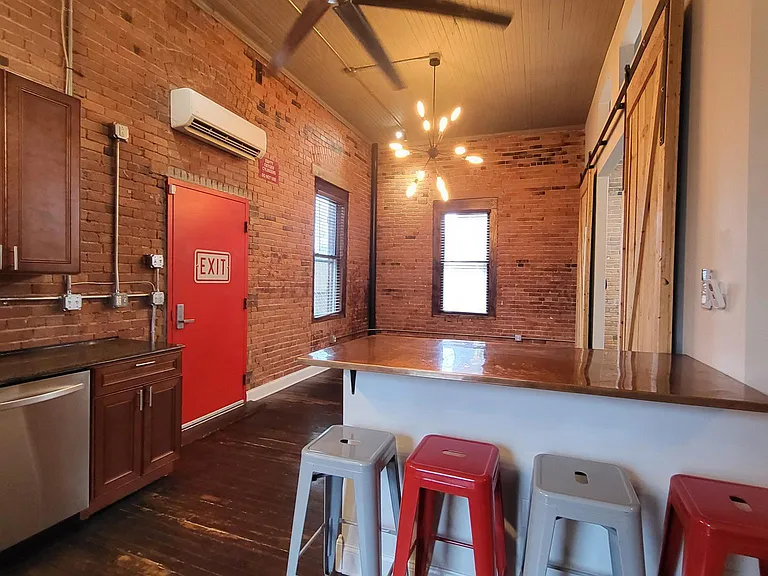 1032 Fillmore Ave #3 — Photo 16