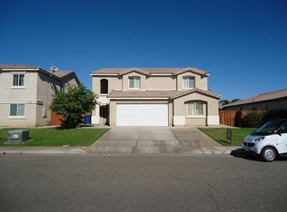 1049 El Berro, Calexico, CA 92231