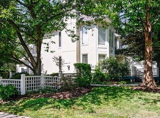 47672 Pennrun Way, Sterling, VA 20165