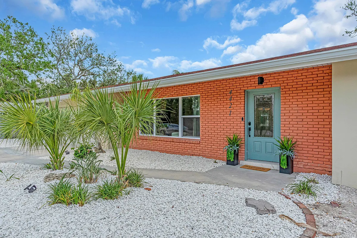 Building Photo - 4421 Ocean Blvd