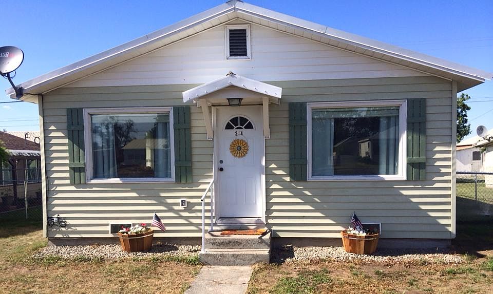 1st image of 214 W Washington St