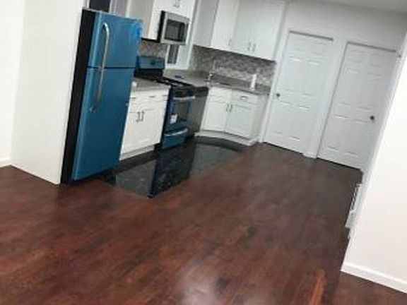 2nd image of 490 Essex St #2