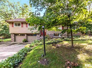 1234 N Hickory Ln, East Peoria, IL 61611