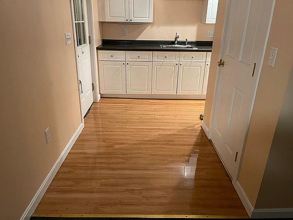 5th image of 337 Main St #A