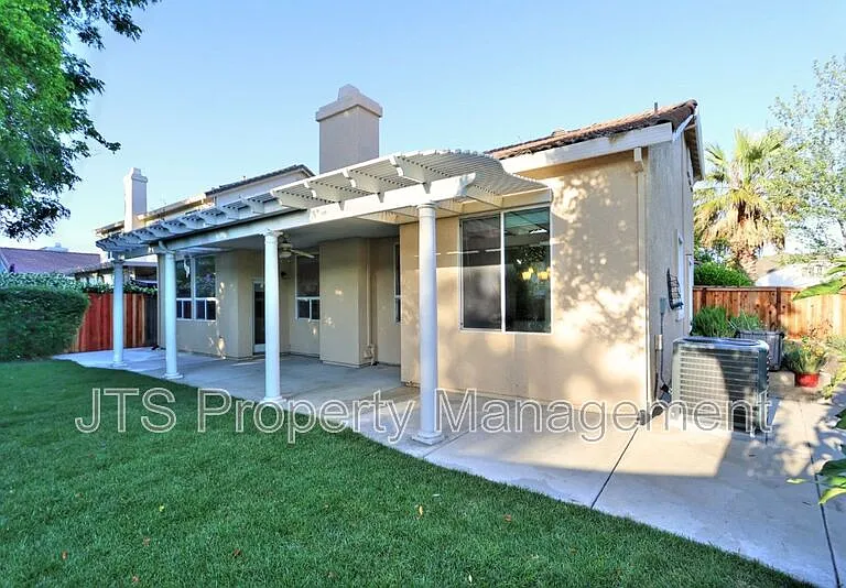 2040 San Esteban Cir — Photo 78