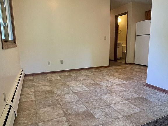 3rd image of 2921 30th Ave S APT 3