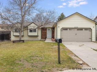 4206 Woodcrest Ave, Cheyenne, WY 82001