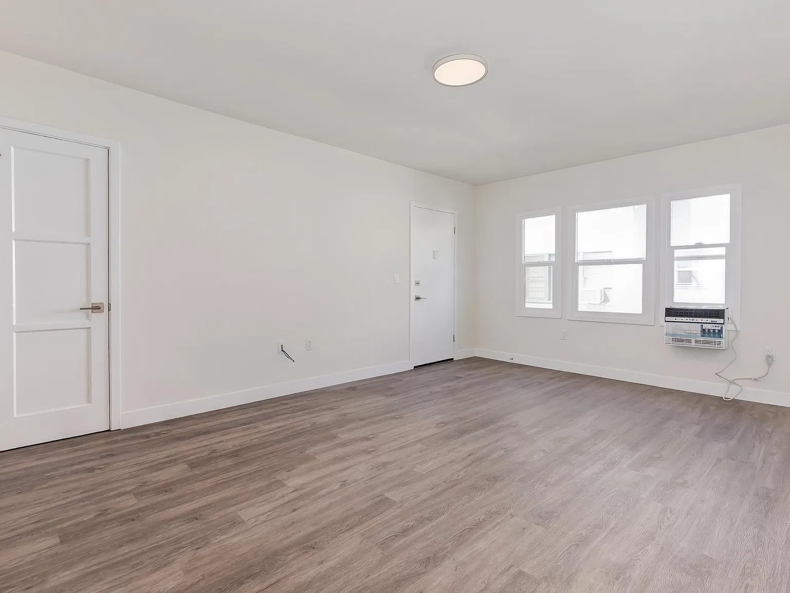 1 bed, 800 sqft, $2,795 — Photo 2
