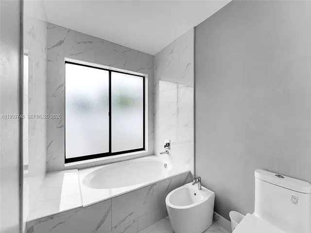 10290 SW 145th Pl — Photo 8