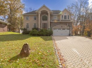 40 Old Rifle Camp Rd, Woodland Park, NJ 07424