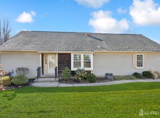 9 Melborn Dr #B, Monroe Township, NJ 08831