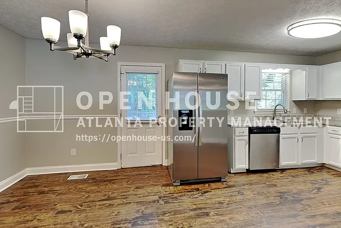604 Dillon Dr — Photo 5