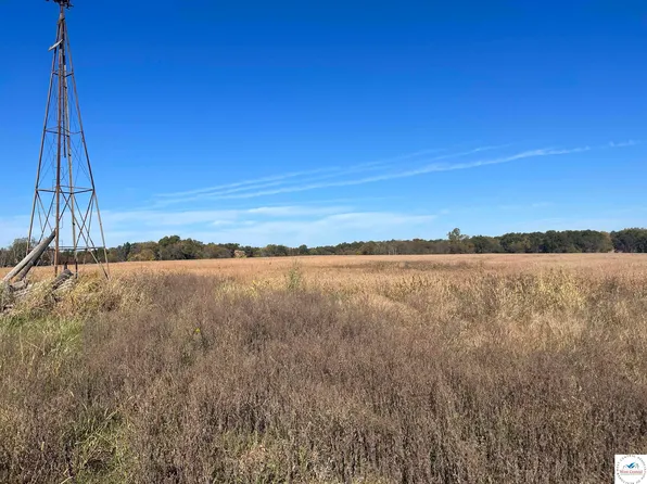 NW 4th St, Clinton, MO 64735