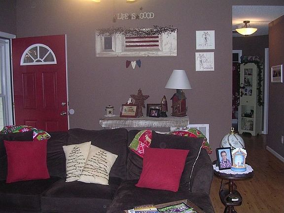 5th image of 86 Twin Pines Ct