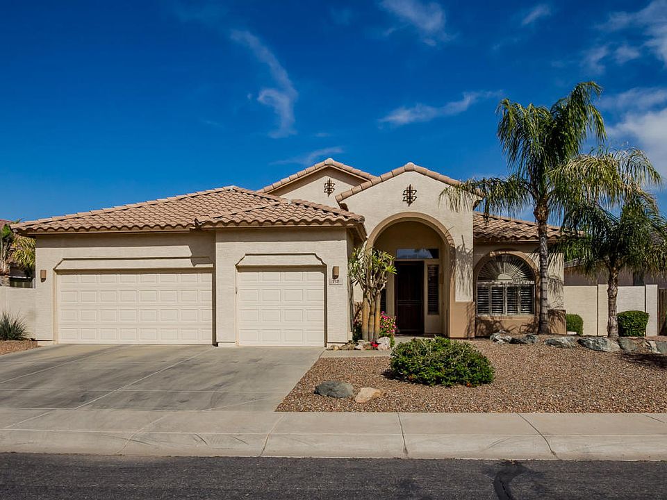 1st image of 712 W Carob Pl