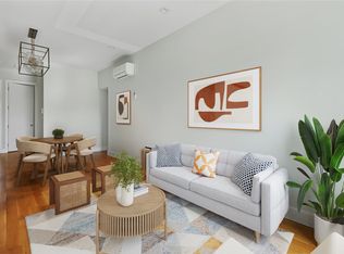 240 Boerum St #3L, Brooklyn, NY 11206