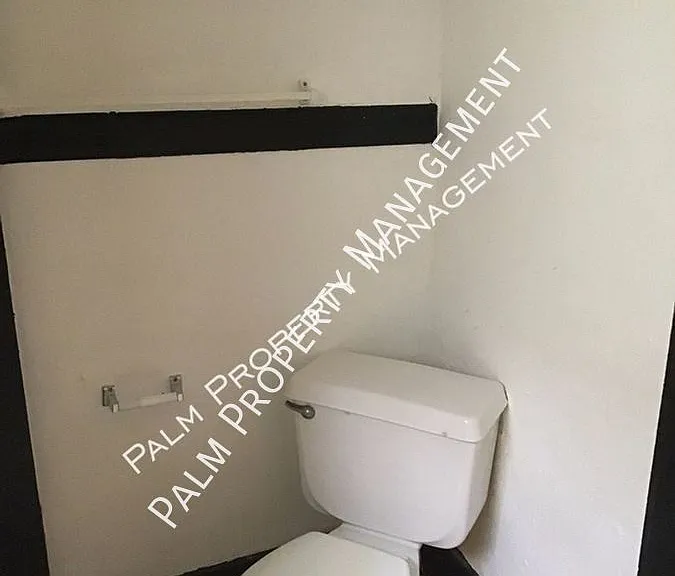 1013 E Park Ave — Photo 25