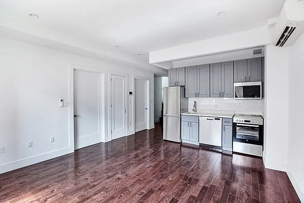 Rented by Compass | media 2