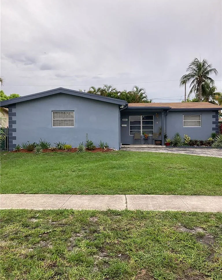 3 bed, 2.0 bath, 1530 sqft, $3,000 — Photo 1