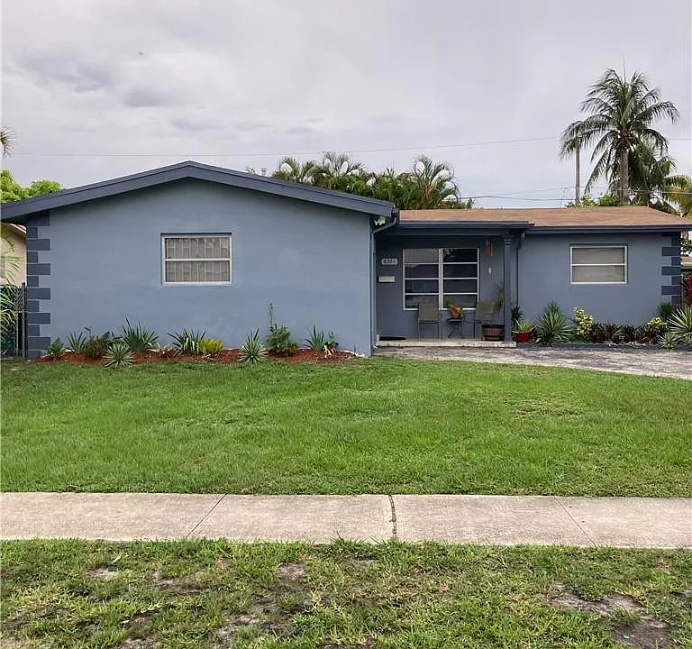8361 NW 24th Pl