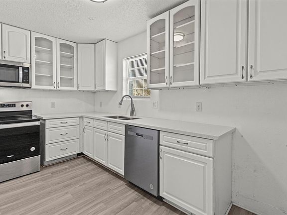 5th image of 319 E B St