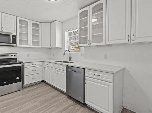 317 E B St, La Porte, TX