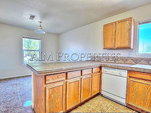 5th image of 7404 Estes Park Ave NW
