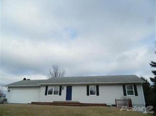 2320 Akelana Dr, Kalona, IA 52247