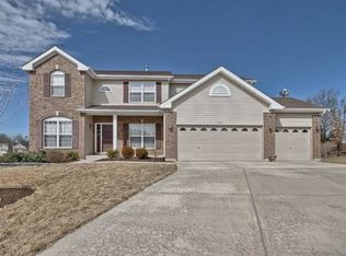 525 Wyndgate Lake Ct, Lake Saint Louis, MO 63367