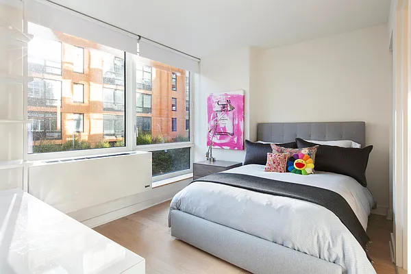 Rented by Douglas Elliman | media 23