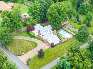 612 Bower Hill Rd, Venetia, PA 15367