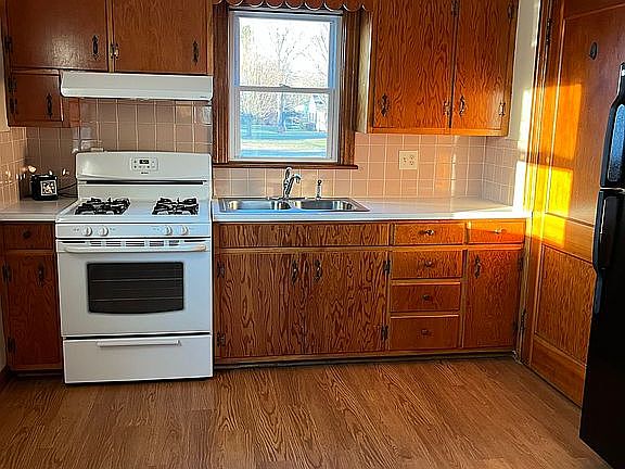 5th image of 119 Longacre St