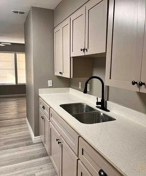 206 E Williamson Ave — Photo 1