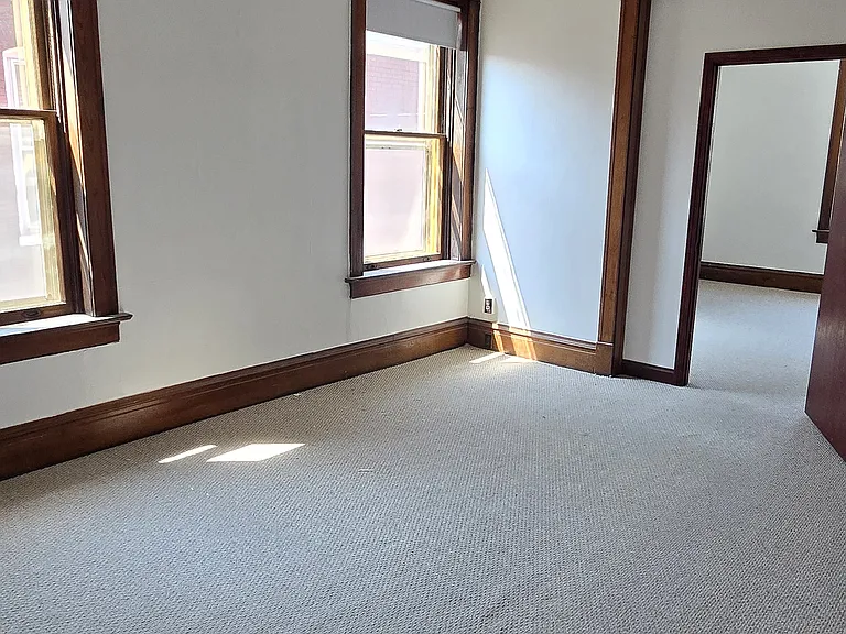 218B N Jackson St #B — Photo 8