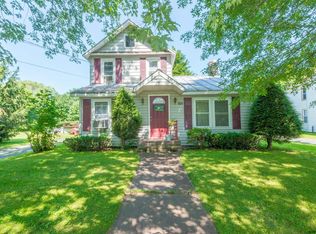 515 McClellan Rd, Nassau, NY 12123